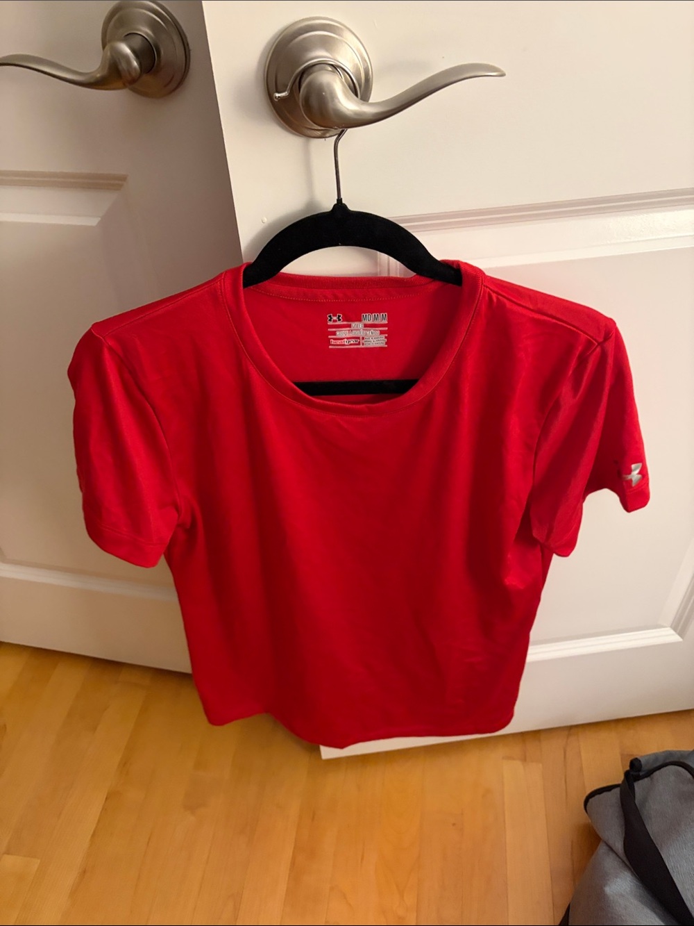 Under Armour Women’s Red Short Sleeve Crew Performance Tee